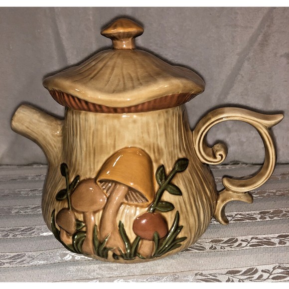 Other - Vintage 70's Arnels Ceramic Mushroom Teapot with Lid  Merry Mushroom 7" Flawless